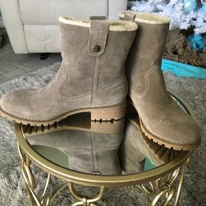 BNWOT Aspen taupe suede boots.